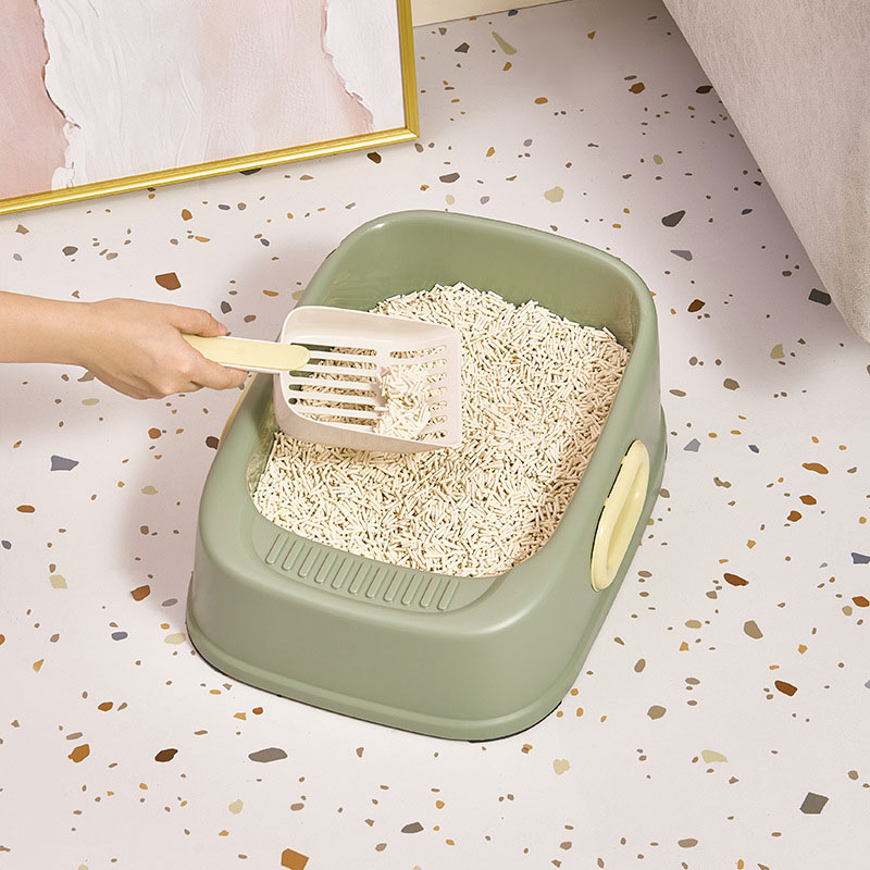 Raised Enclosure Pet Litter Box